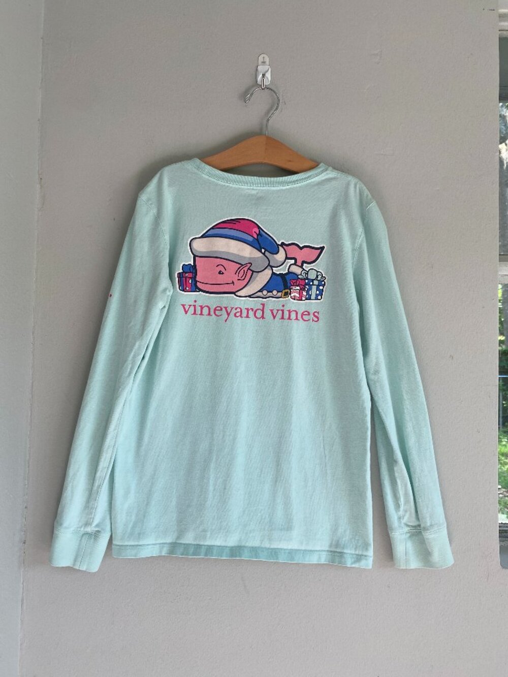 Girl’s Vineyard Vines Elf Whale Christmas in Mint long sleeve tee Sz L 14